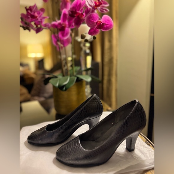 Aerosoles pumps - Picture 1 of 2